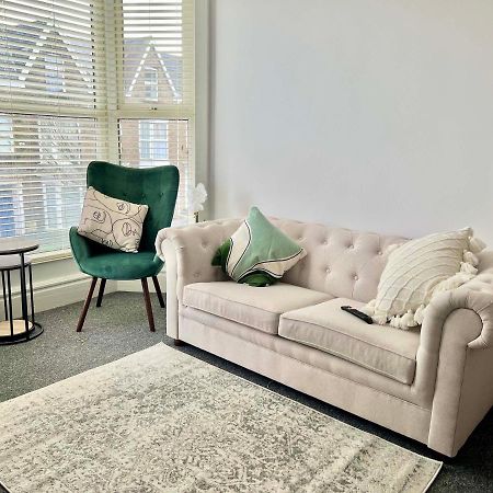 Stunning Flat Close To Beach Swansea Zewnętrze zdjęcie