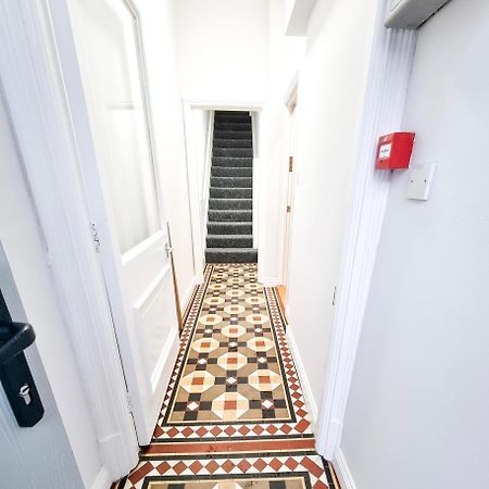 Stunning Flat Close To Beach Swansea Zewnętrze zdjęcie