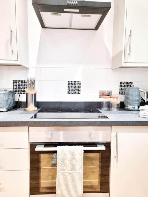 Stunning Flat Close To Beach Swansea Zewnętrze zdjęcie