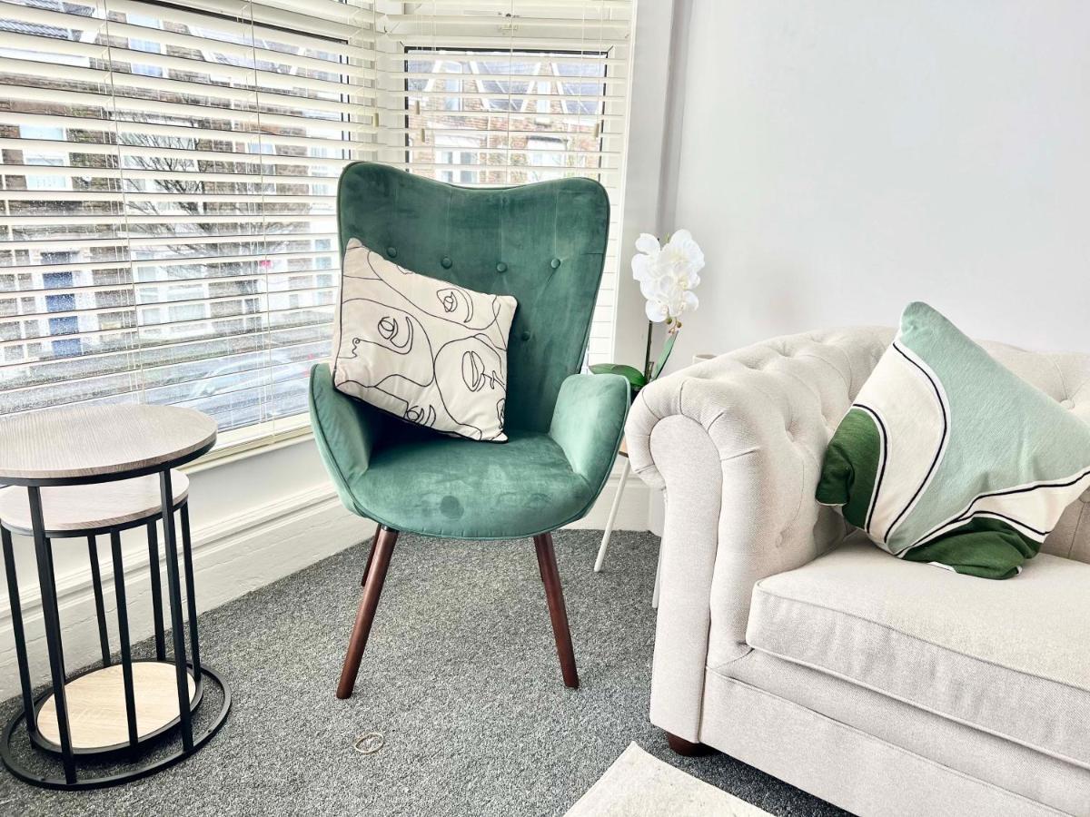 Stunning Flat Close To Beach Swansea Zewnętrze zdjęcie