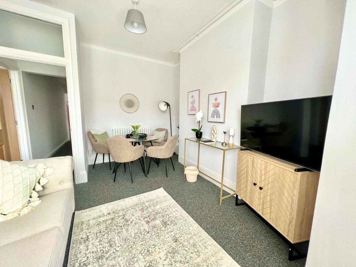 Stunning Flat Close To Beach Swansea Zewnętrze zdjęcie