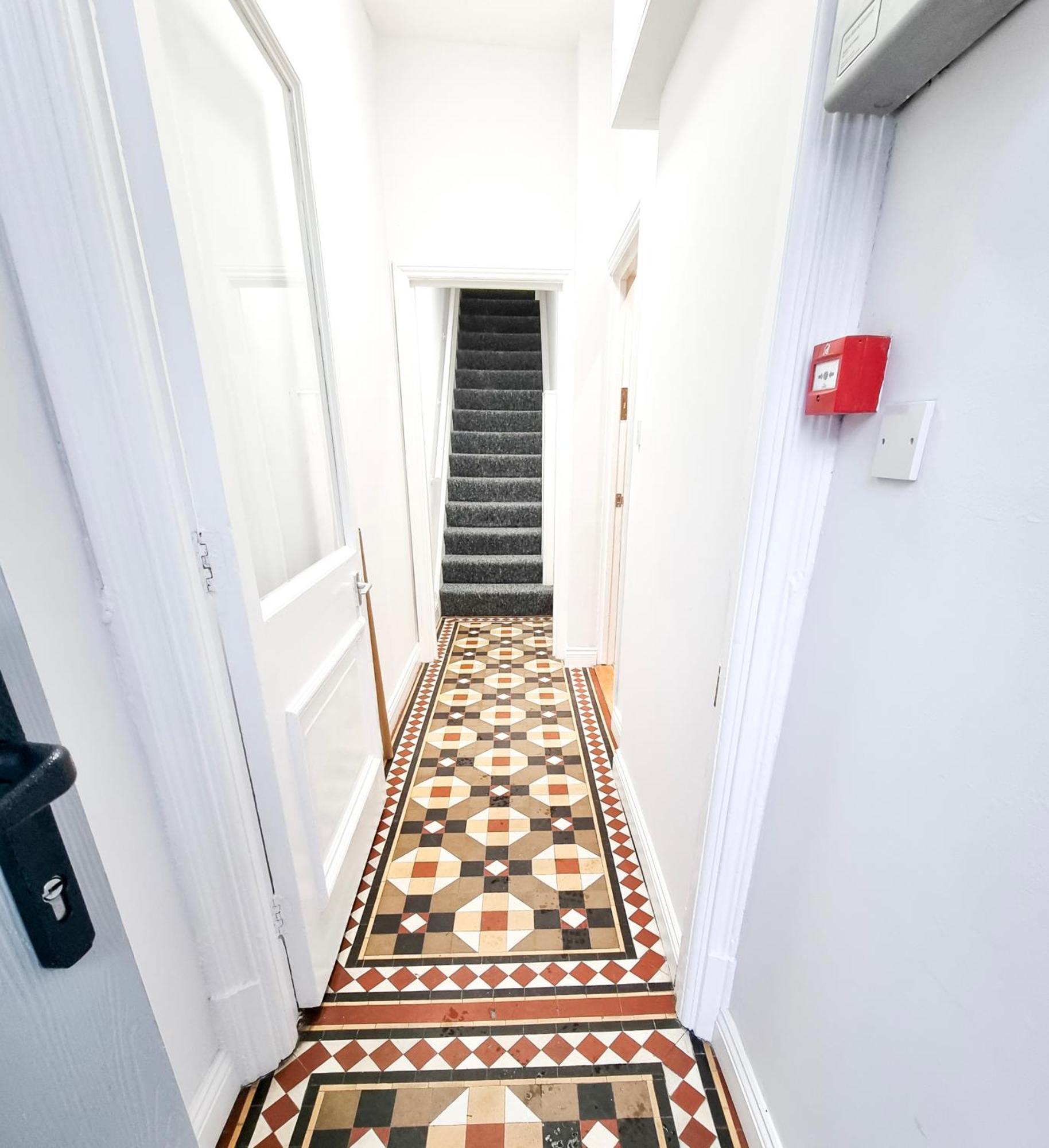 Stunning Flat Close To Beach Swansea Zewnętrze zdjęcie